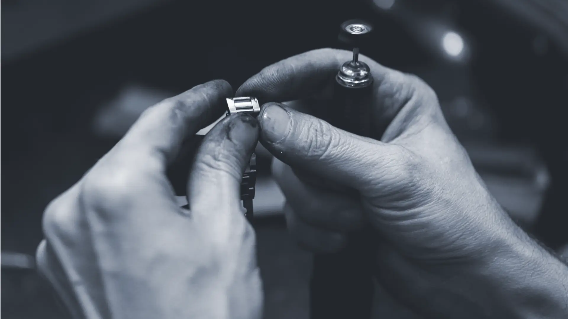 jeweller hands